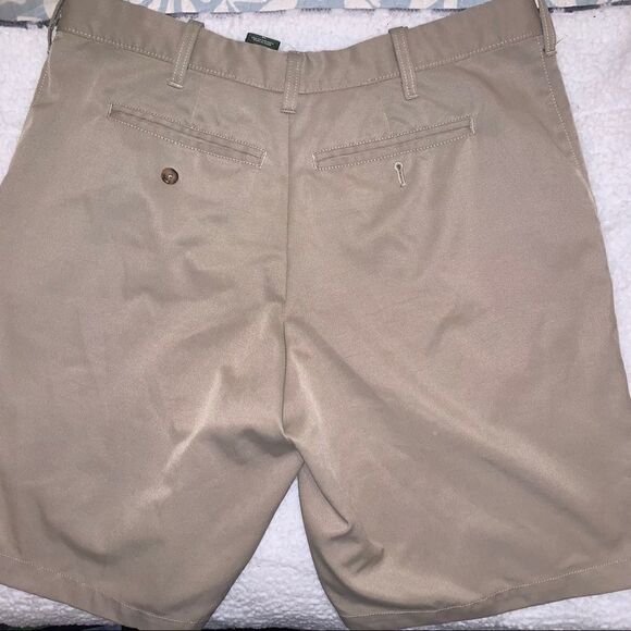 Size 38" Eddie Bauer Khaki Hiking Shorts - Picture 5 of 5
